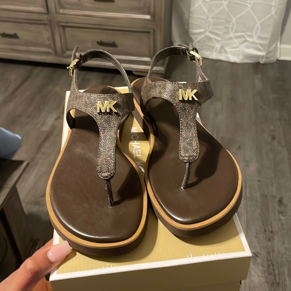 Michael kors sandal